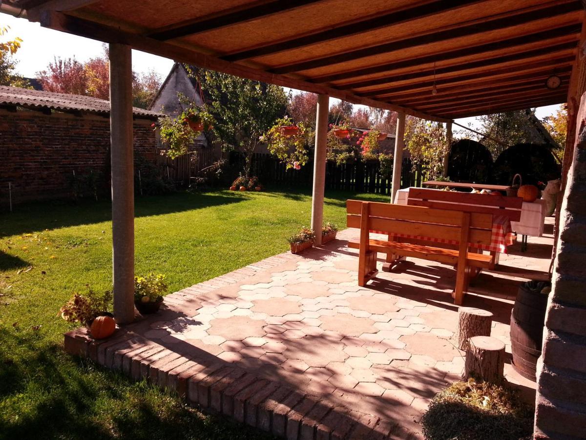 Snasini Kucari Bed & Breakfast Gradiste Exterior foto