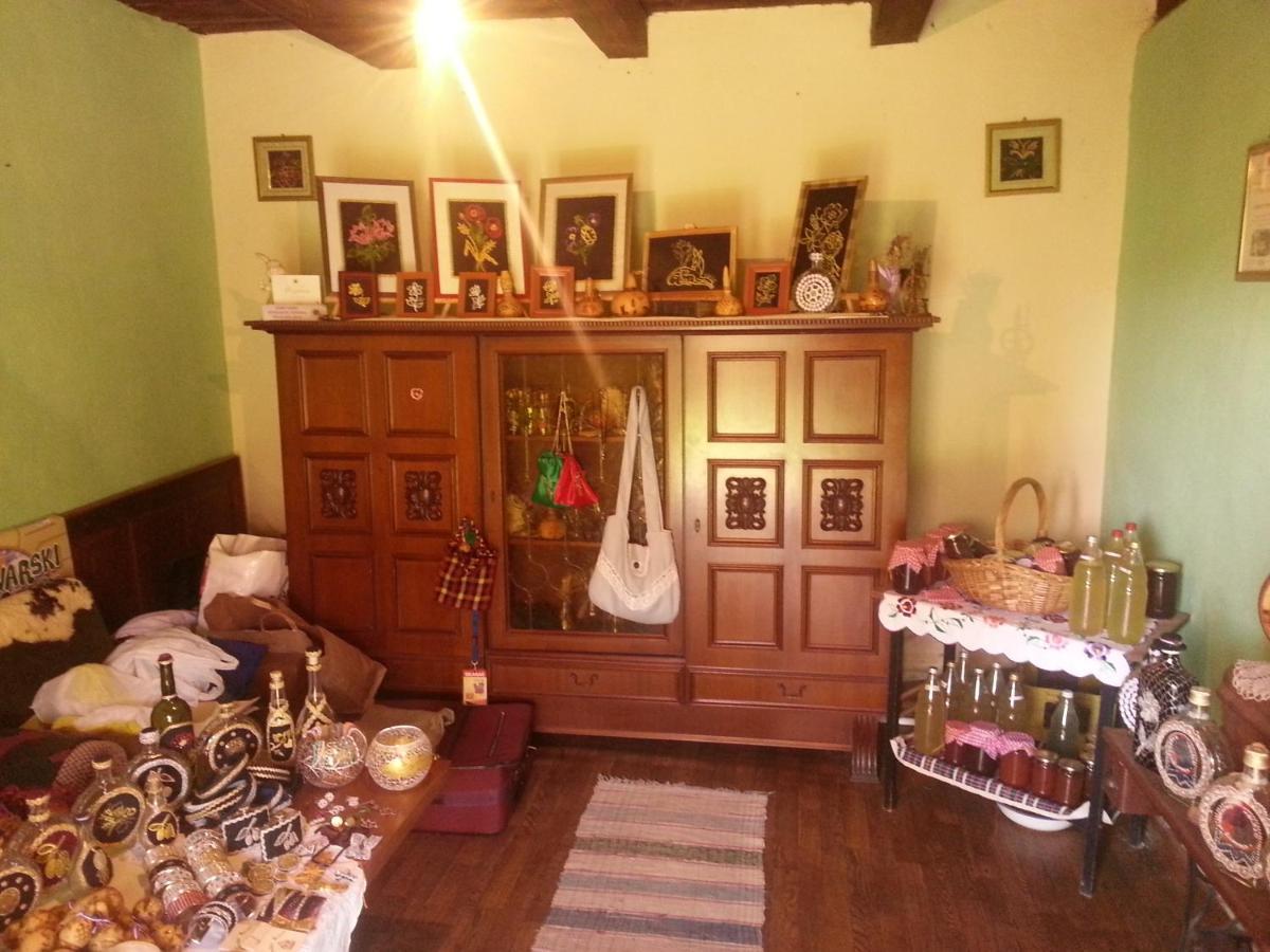 Snasini Kucari Bed & Breakfast Gradiste Exterior foto